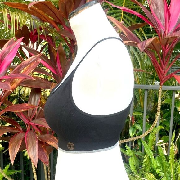 🍍3/$15🍍 Balance Collection Wireless Yoga Bra - Picture 6 of 9